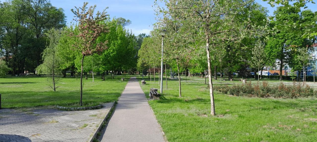 Apartman 222 Brcko Bagian luar foto